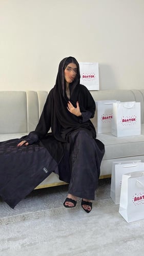 076 عباية وداد