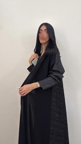 064 عباية فرح