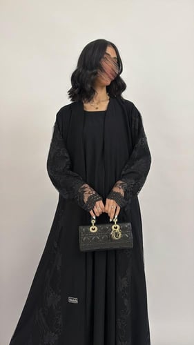 119 عباية سيلين