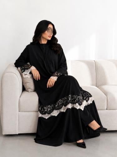 152 عباية غرور
