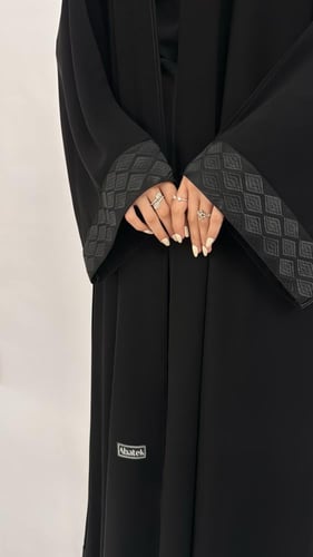 085 عباية خلود