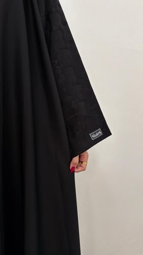 070 عباية ابتهال