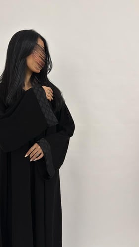 085 عباية خلود