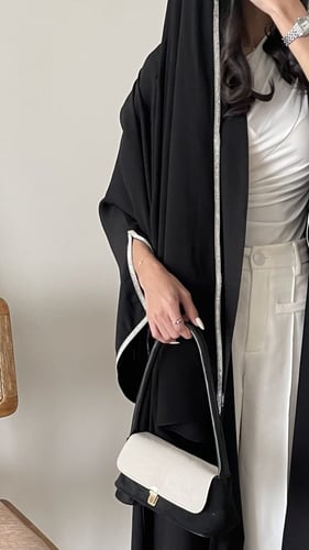 019 عباية أسرار