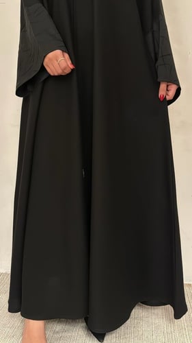 017 عباية العنود