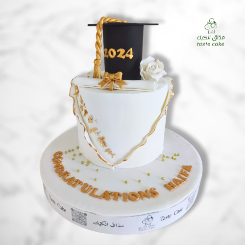 كيك تخرج ابيض بسيط