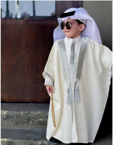 طقم ثوب وبشت ولادي أنيق – أزياء العيد