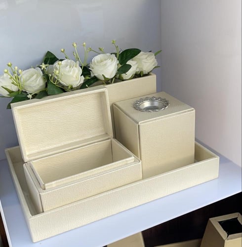 طقم مبخره جلدية مع استاند للورد