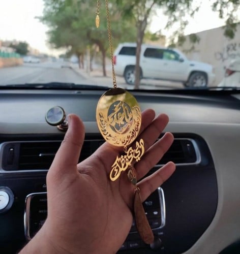 تعليقه عود بخور سياره على شكل زخارف دائرية