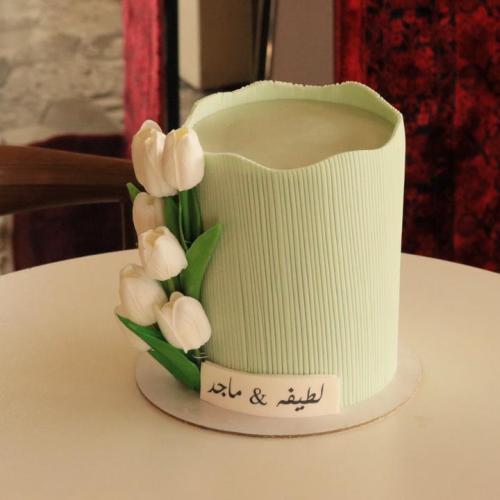 كيكه اعراس 6 انش 6 طبقات مع ورد