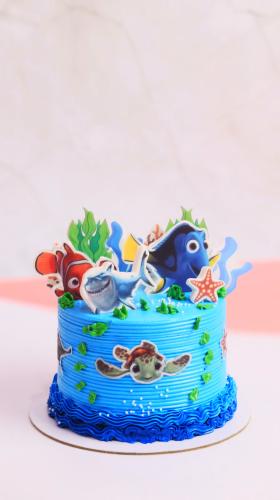 كيكه 8 انش على شكل لون البحر مع الاسماك طلب خاص