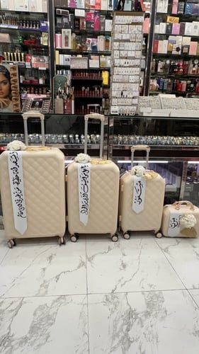 طقم دبش4 شنطه + بكس مكياج هديه+