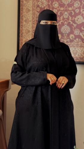 عباية لافين.