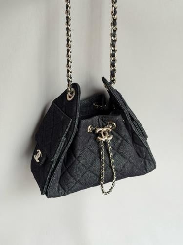 شانيل 25 الدنيم الغامق ميني | Chanel Dark Denim 25 Mini Bag