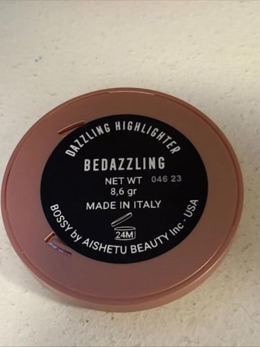 هايلايتر بوسي كوزمتكس المبهر BEDAZZLING