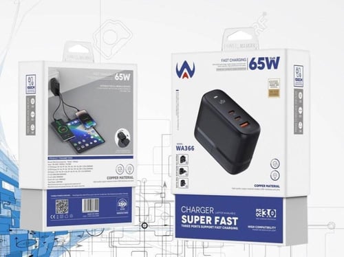 فيش جدارى بثلاث منافذ للشحن و مزود بثلاث انواع لقو...