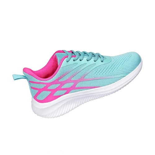 أحذية رياضية نسائية