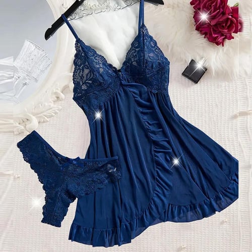 مجموعة من قمصان النوم الرسن