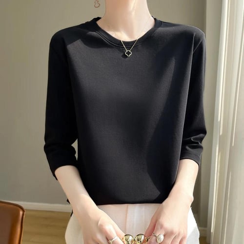 تيشيرت نسائي بأكمام قصيرة