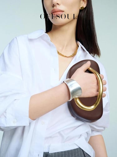 حقيبة يد صغيرة