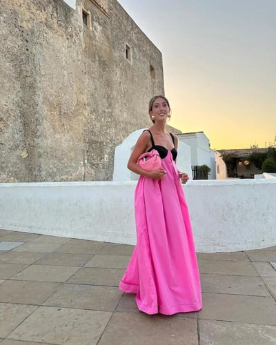 فستان نسائي طويل