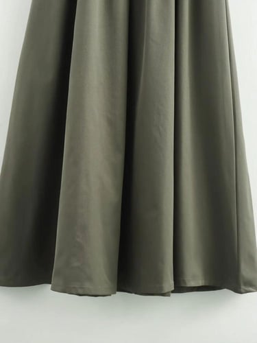 فستان صيفي طويل بسحاب ورقبة دائرية بدون أكمام