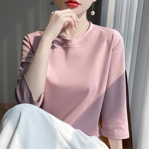 تيشيرت نسائي بأكمام قصيرة