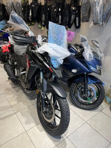 دباب ادفنشر 250 ستروم ( متوفر اسود)