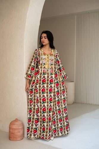 جلابية سحر التراث – تطريز غني على قماش أزرق ملكي S...