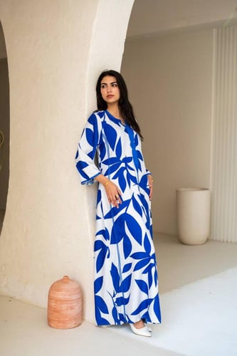 جلابية النسيم الملون أناقة بسيطة بتفاصيل ملفتة SM...