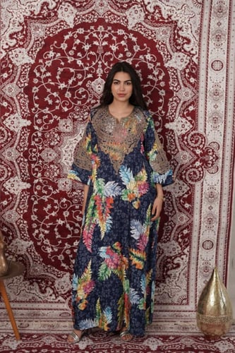 جلابية فلورا الملكية المطرزة SM - 79