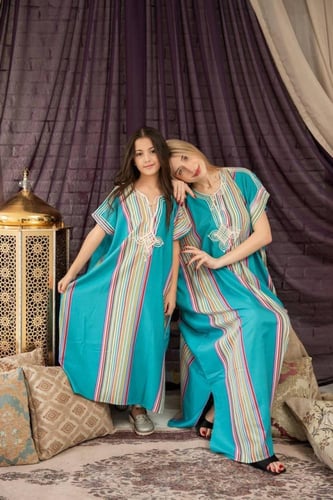 جلابية الفراشة.. حرية حركة وأناقة للأم والبنت SM -...