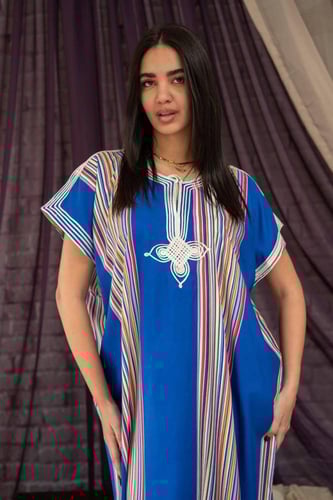 جلابية الفراشة.. حرية حركة وأناقة للأم والبنت SM -...