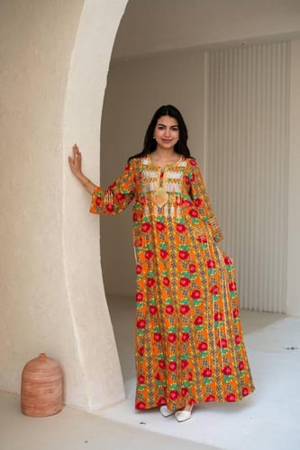 جلابية سحر التراث – تطريز غني على قماش أزرق ملكي S...