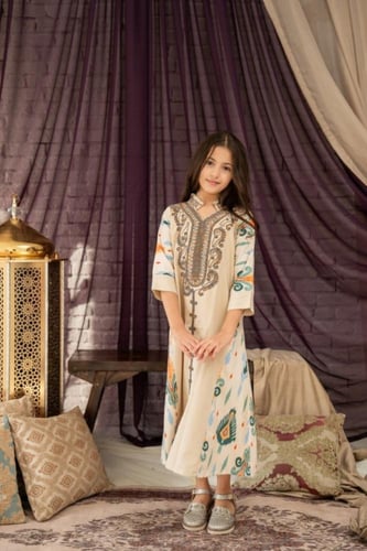 جلابية أم وبنتها… أناقة تليق بالبيت واللمّة SM - 4...