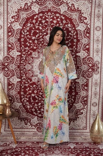 جلابية فلورا الملكية المطرزة SM - 79