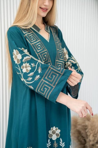 جلابية راقية بتطريز مميز وإطلالة فاخرة ومريحة SM-1...