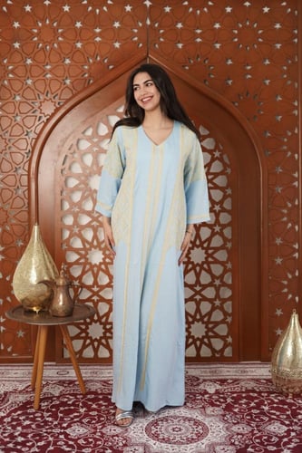 جلابية نسائية مطرزة كاملة – خيارك للذوق العالي SM...