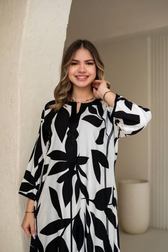 جلابية النسيم الملون أناقة بسيطة بتفاصيل ملفتة SM...