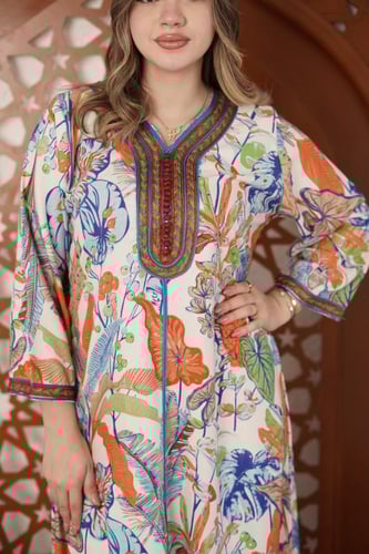 جلابية نسائية مطرزة كاملة – خيارك للذوق العالي SM...