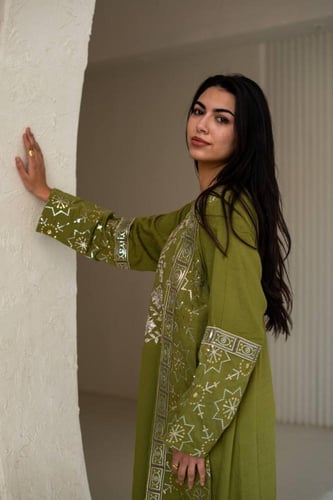 جلابية تطريز فاخر بتفاصيل ملكية راقية SM -74