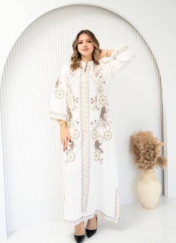 جلابية كتان فاخرة بتطريز راقي – خيارك للكشخة اليوم...