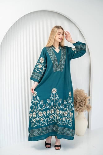 جلابية راقية بتطريز مميز وإطلالة فاخرة ومريحة SM-1...