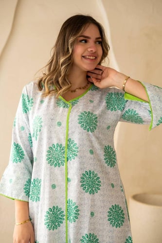 جلابية واسعة بخامة قطنية ناعمة SM - 71