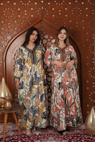 جلابية نسائية مطرزة كاملة – خيارك للذوق العالي SM...