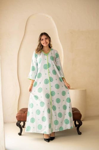 جلابية واسعة بخامة قطنية ناعمة SM - 71