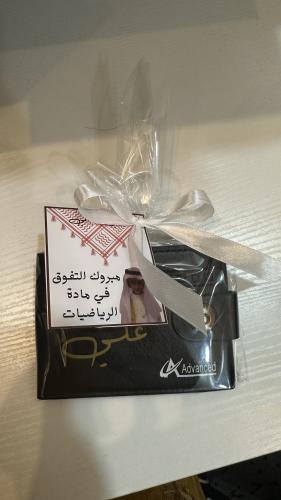 محفظة مع الطباعة و التغليف