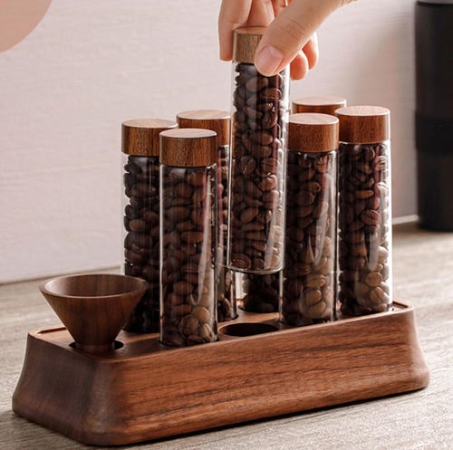 مجموعة من 8 قوارير سنقل دوز زجاجية مع قاعدة ة قمع...