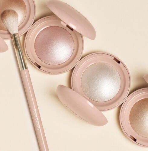 رير بيوتي هايلايتر بوزيتف لايت سيلكي تاتش - فلونت