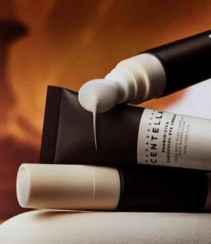 كريم العين بعشبة السينتيلا بالبروبيو سيكا من سكين...